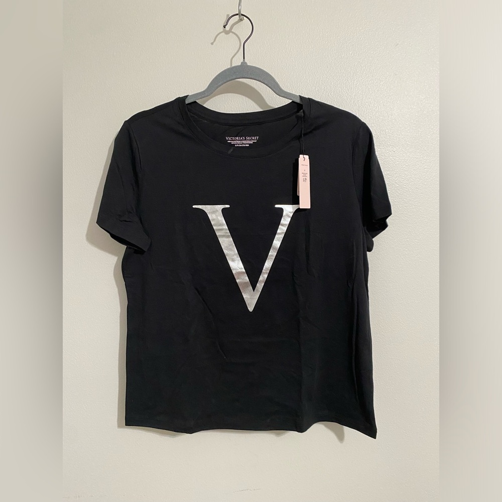 Black Victoria’s Secret T-shirt